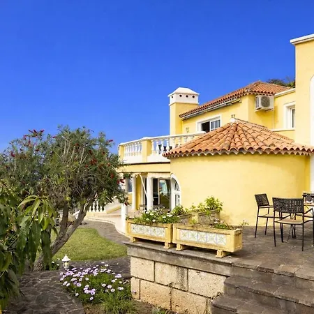 Villa Taoro *