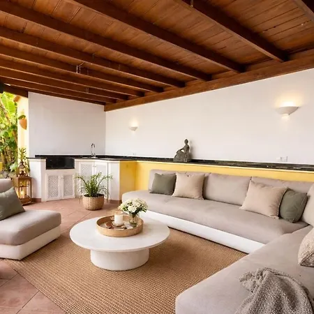Villa Taoro *